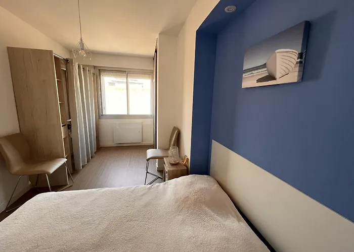 2 Face Avec Parking, 3 Etoiles - Fr-1-197-376 公寓 莱萨布勒-多洛讷